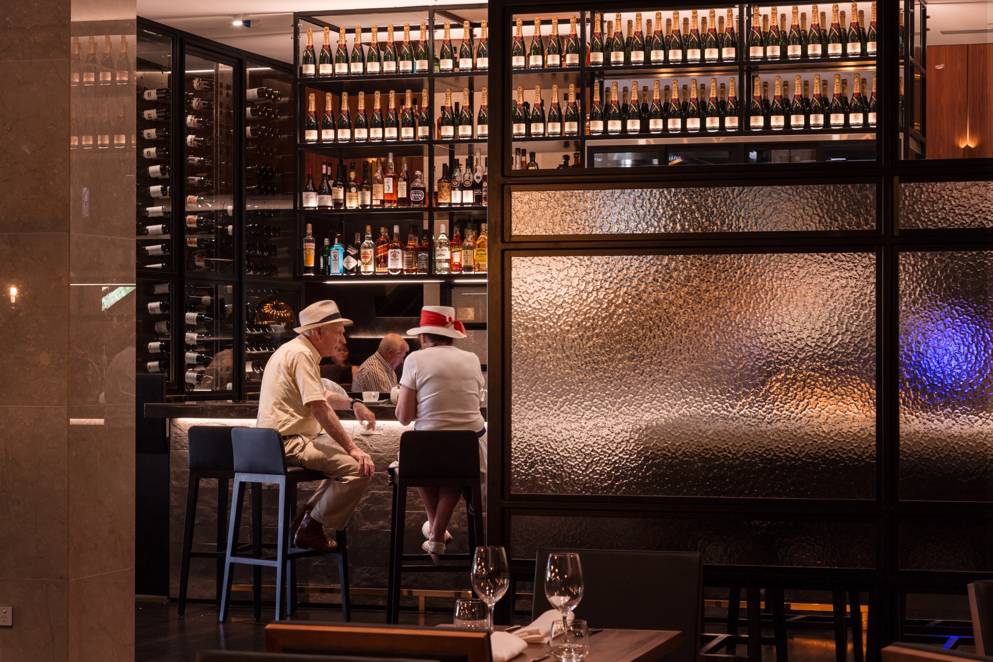 Landini Associates 重塑 Adelaide Hilton 酒店餐厅设计-14