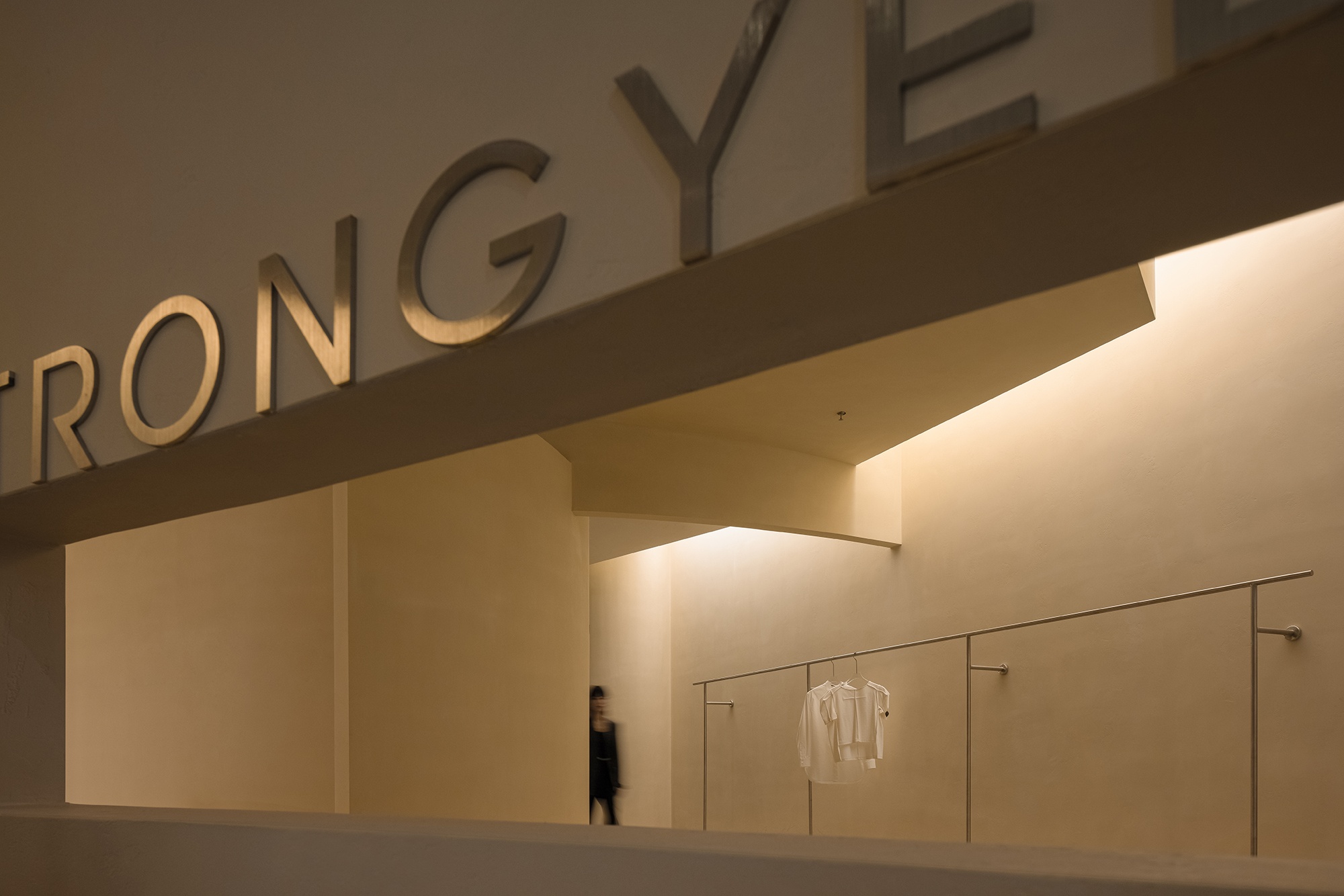 衍生TRONGYEE 设计师品牌集合店（汕头万象城店）丨中国汕头丨AD 艾克建筑设计-13