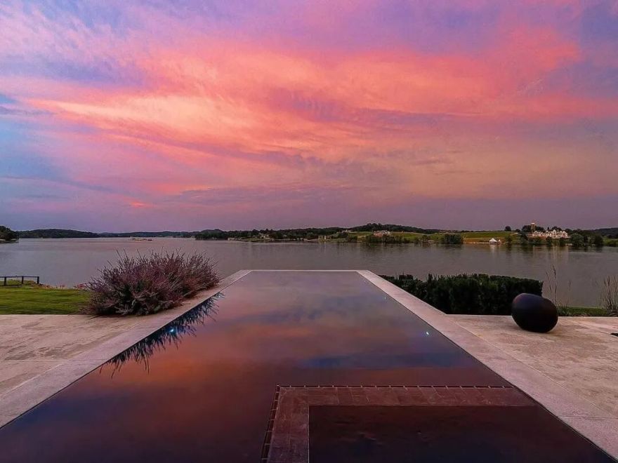 这是一种超然的湖边居住体验:当建筑成为精神的催化剂-35