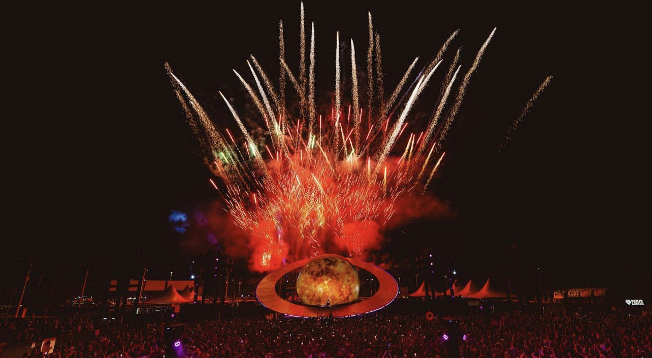 ABSTRACT SATURNO 2023-36