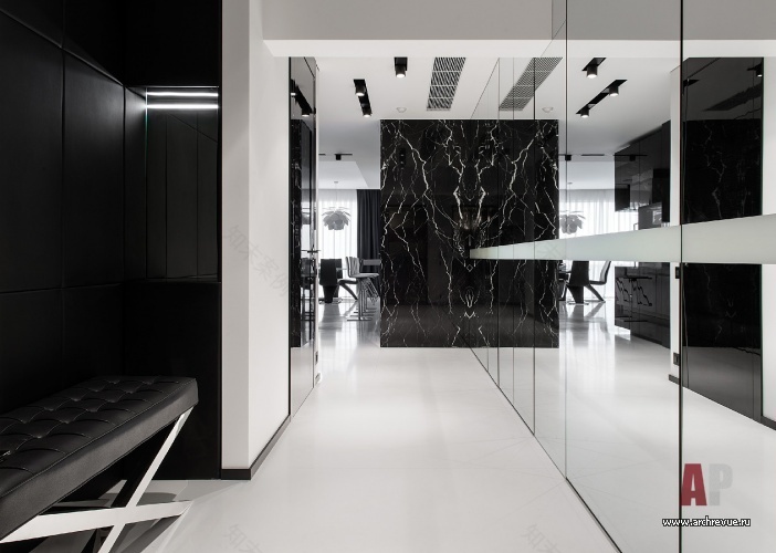 现代黑白调家庭公寓的极简风设计-7