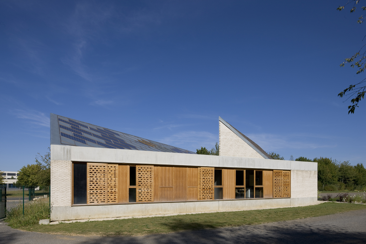 法国卡昂公园服务中心绿色建筑设计-4