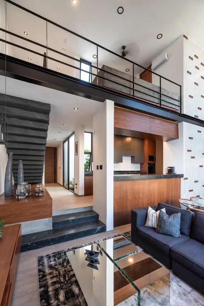 11 米长方形土地上的二层阁楼住宅-30