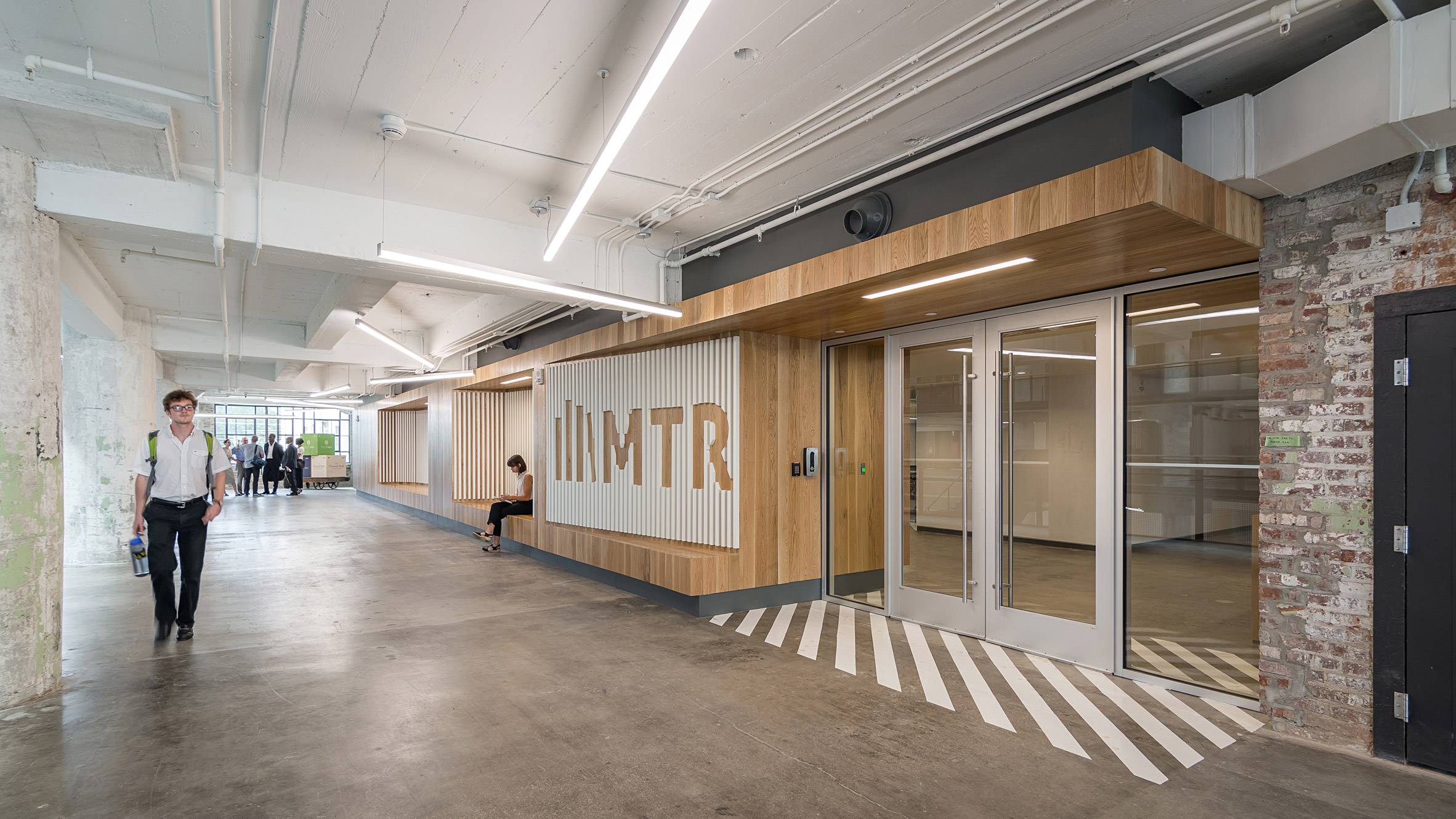 Archimania transforms Memphis warehouse into teacher training centre-22