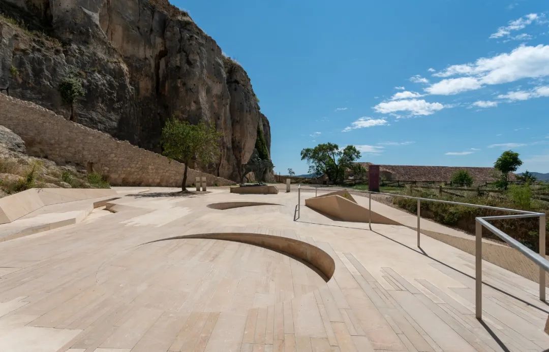 废墟新生 | 四个历史建筑修复案例-23