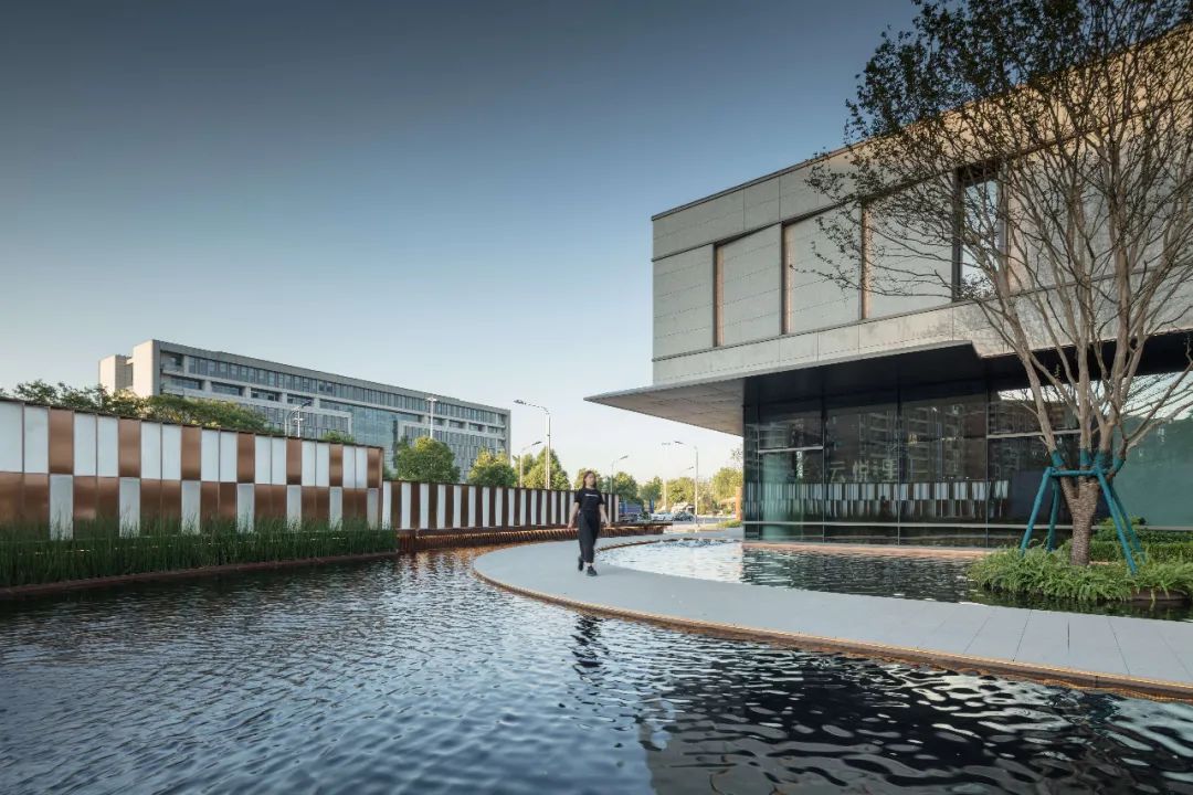 越秀交投云悦里 | 光影书屋,传递生命能量和信息-85