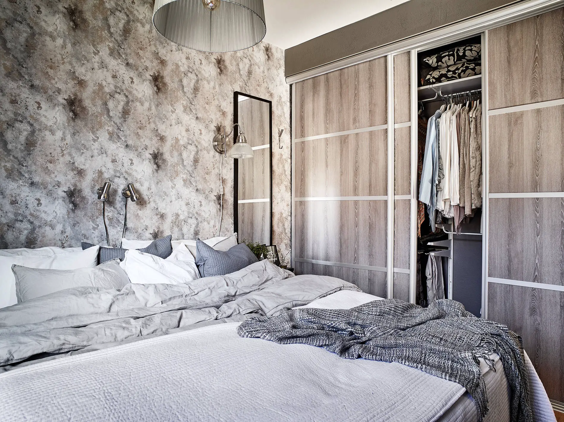 灰色系公寓的温馨生活-14