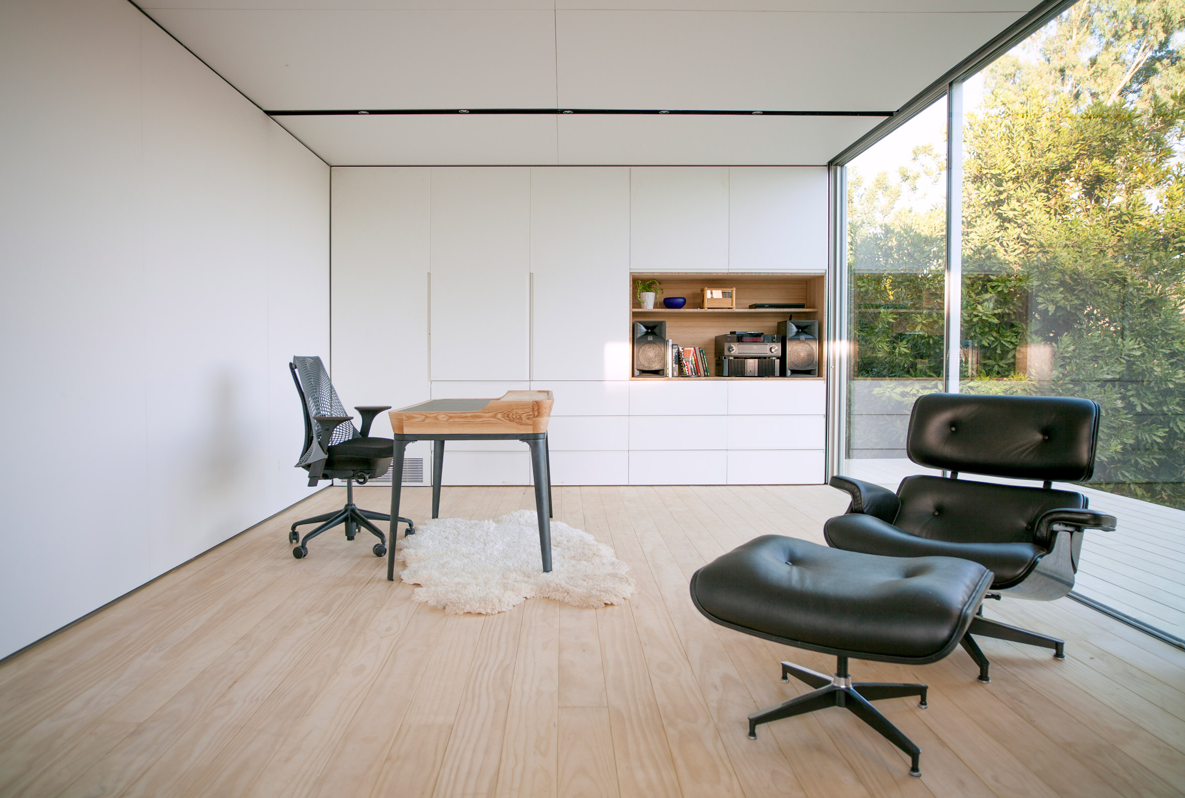 Cover designs backyard studio in LA using computer algorithms-5