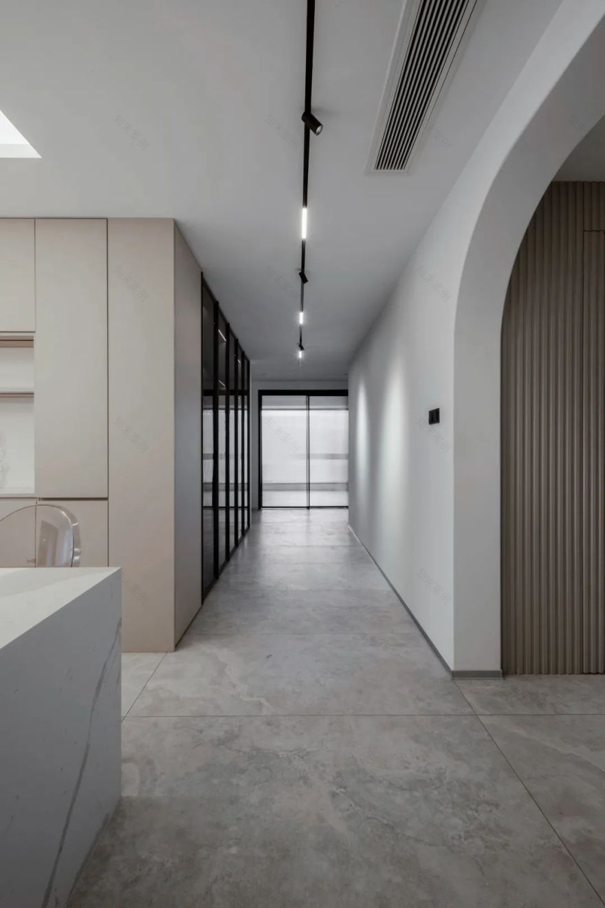 西派南岸现代简约私宅丨锦霖设计团队-51