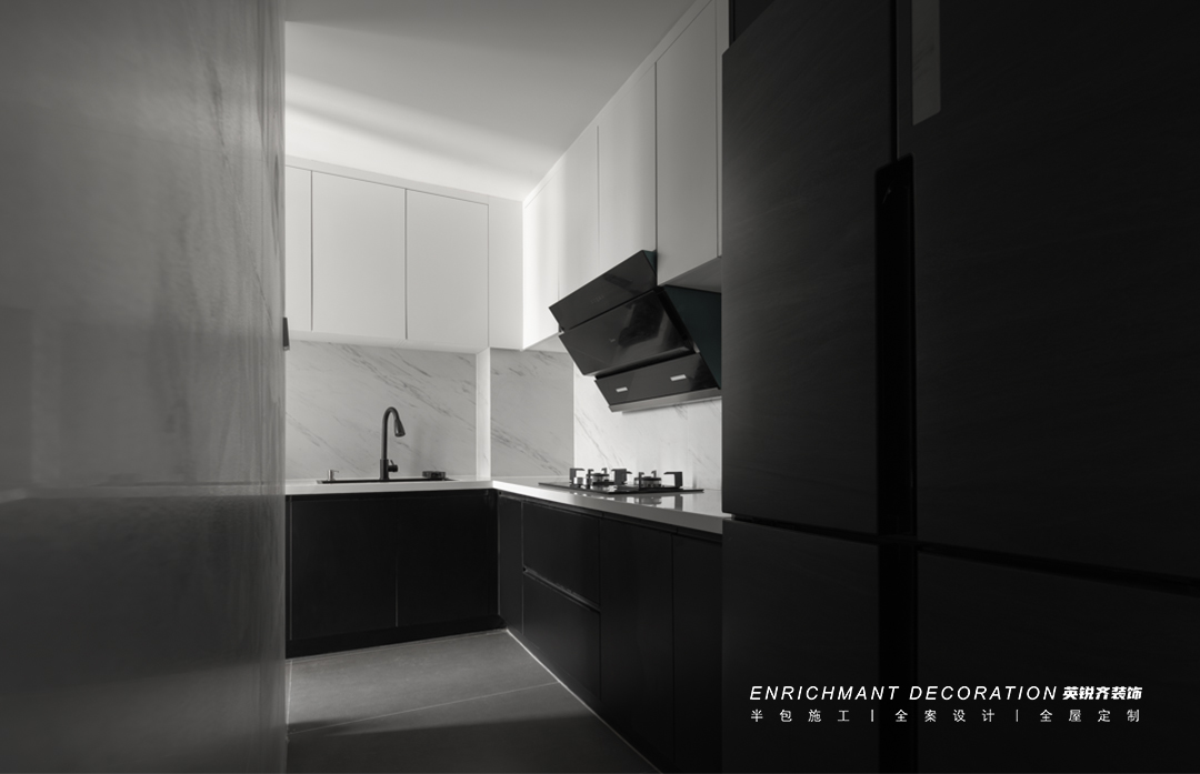 极致黑白丨易越-22