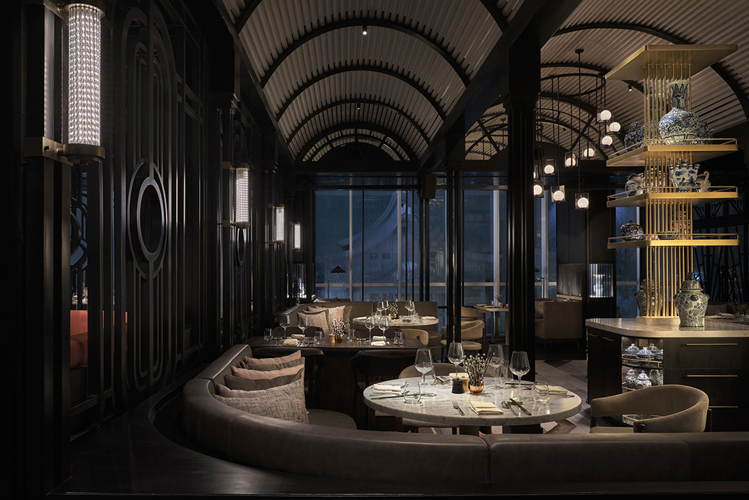 一家现代化的北京烤鸭餐厅Paperduck，印度尼西亚 | Designed by EDG Design  - 主题餐厅 - 餐厅LOGO-VI空间设计-全球餐饮研究所-12