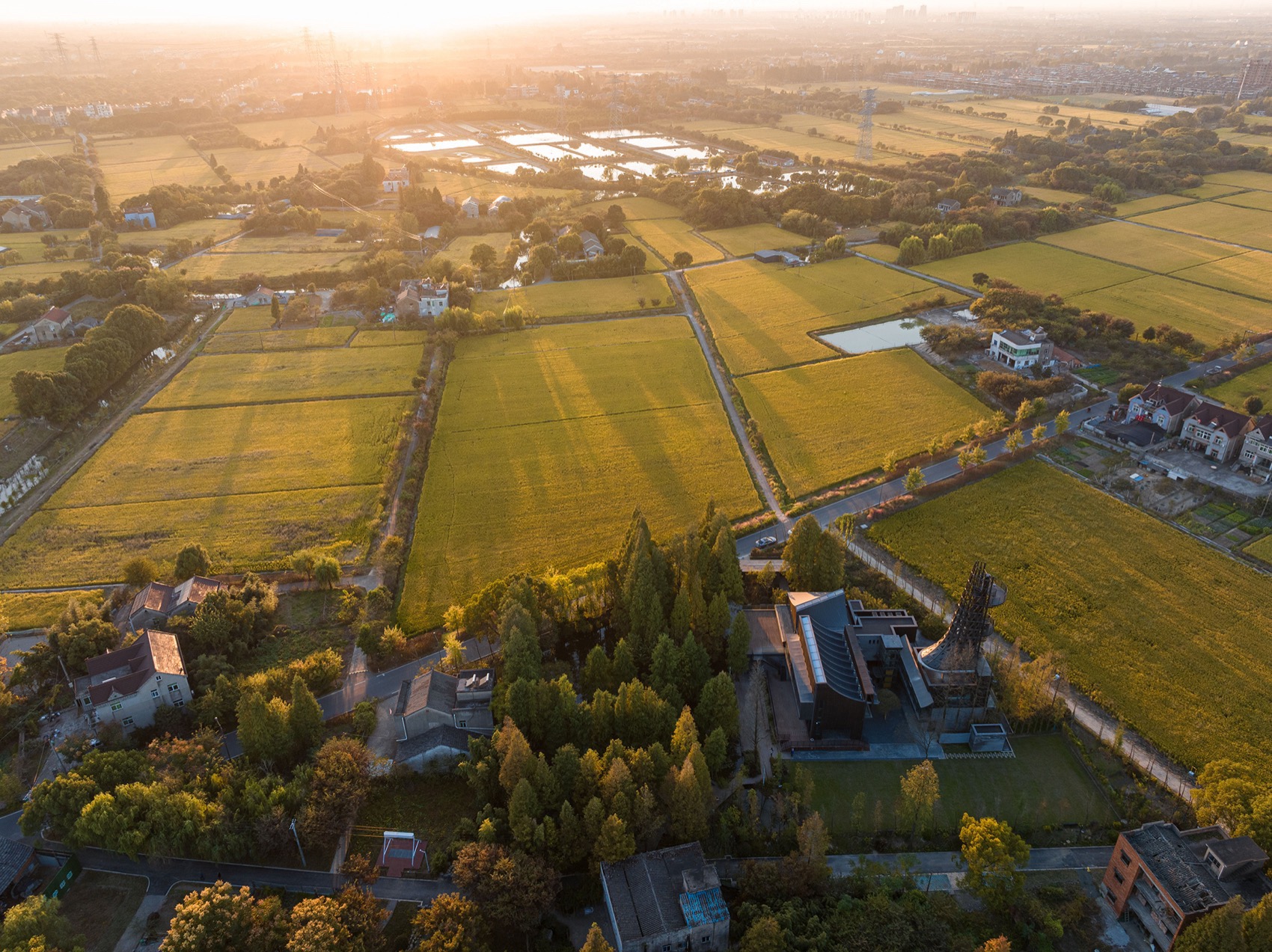 桐乡濮院红旗漾杉林部落共享餐厅 / 上海严旸建筑设计工作室-3