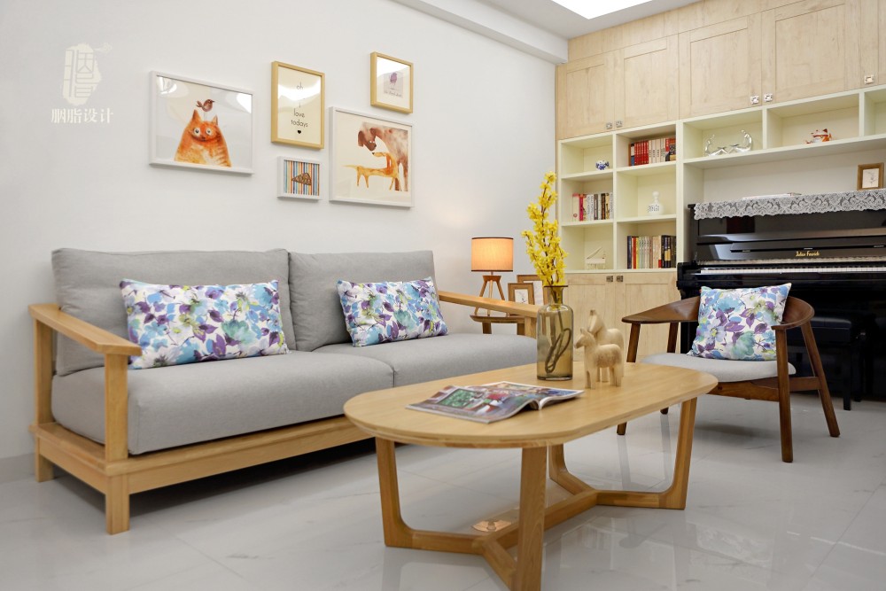 广州润粤大厦北欧风家居设计,原木与彩色的和谐搭配-11