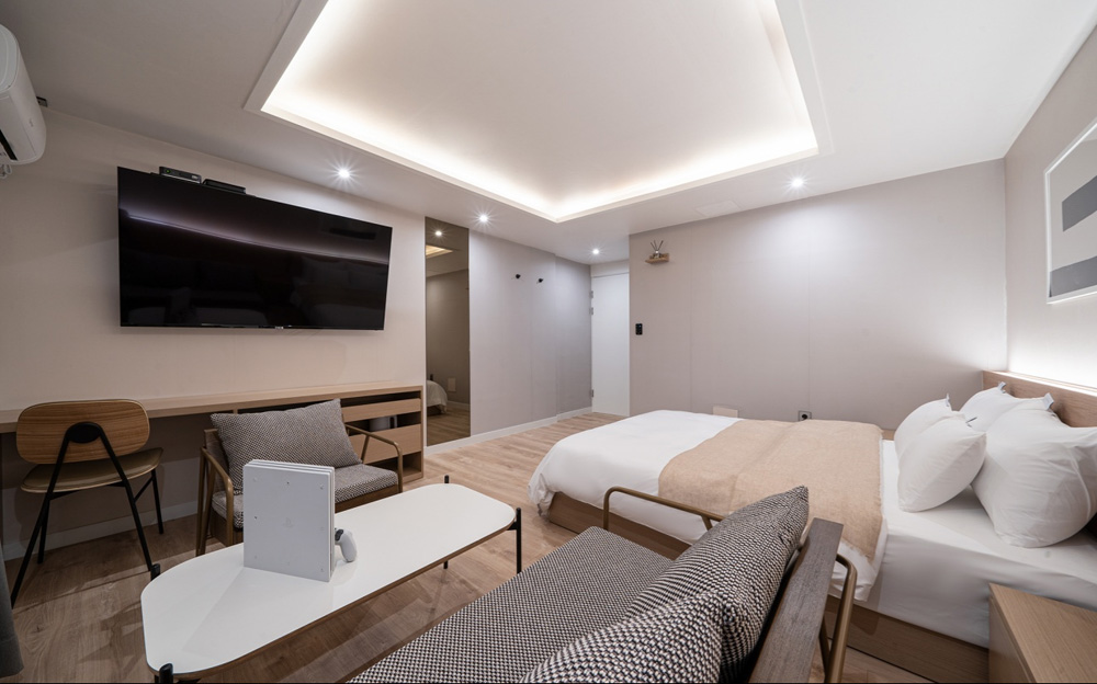 白色与木质，打造高级酒店式公寓-5