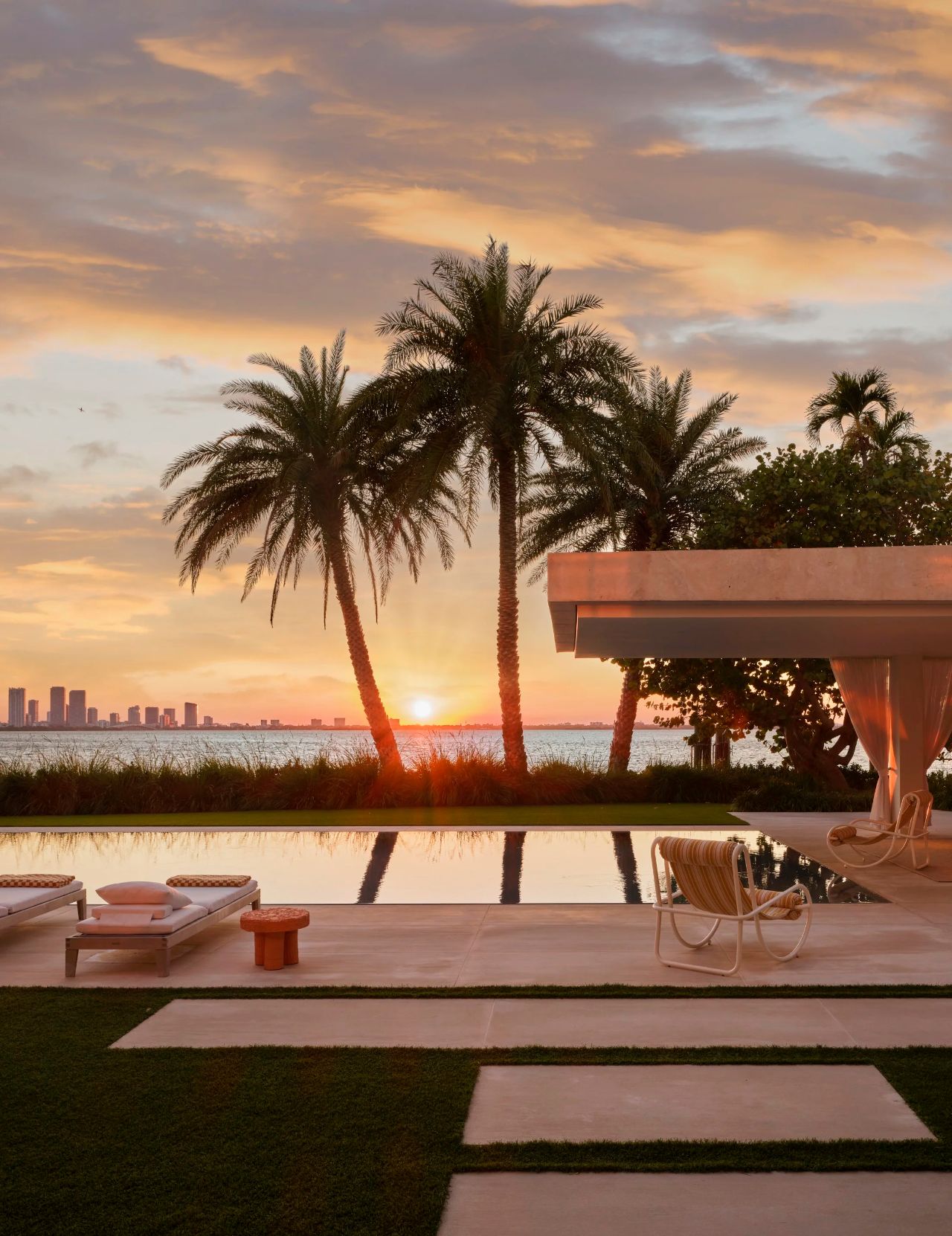 迈阿密海岸线2000㎡的禅意艺术私宅丨美国迈阿密丨Kelly Behun Studio-50