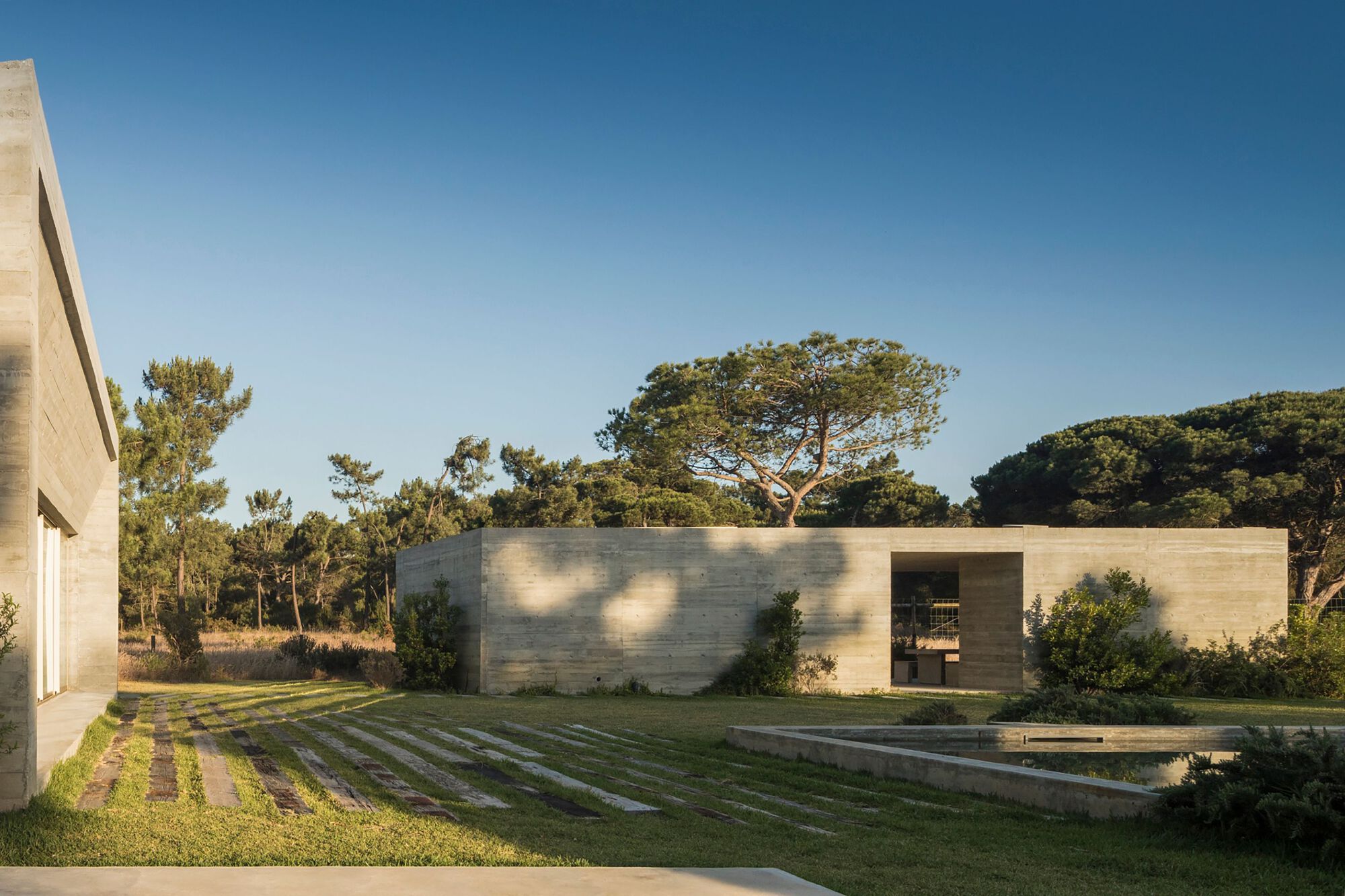 梅科的房子丨葡萄牙丨DNSJ.arq-13