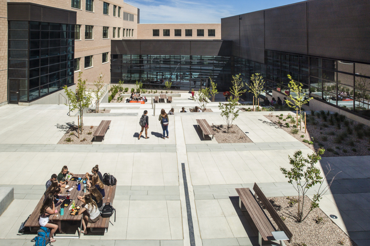 Wyoming 中学百年老校翻新，21 世纪学习环境助力学生成长-43