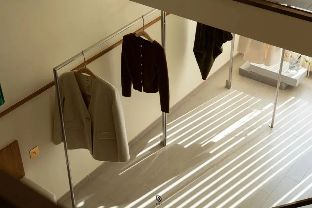 乌托邦式的服装工作室 · SHUWEN 理想国度丨中国杭州丨穆汖-1