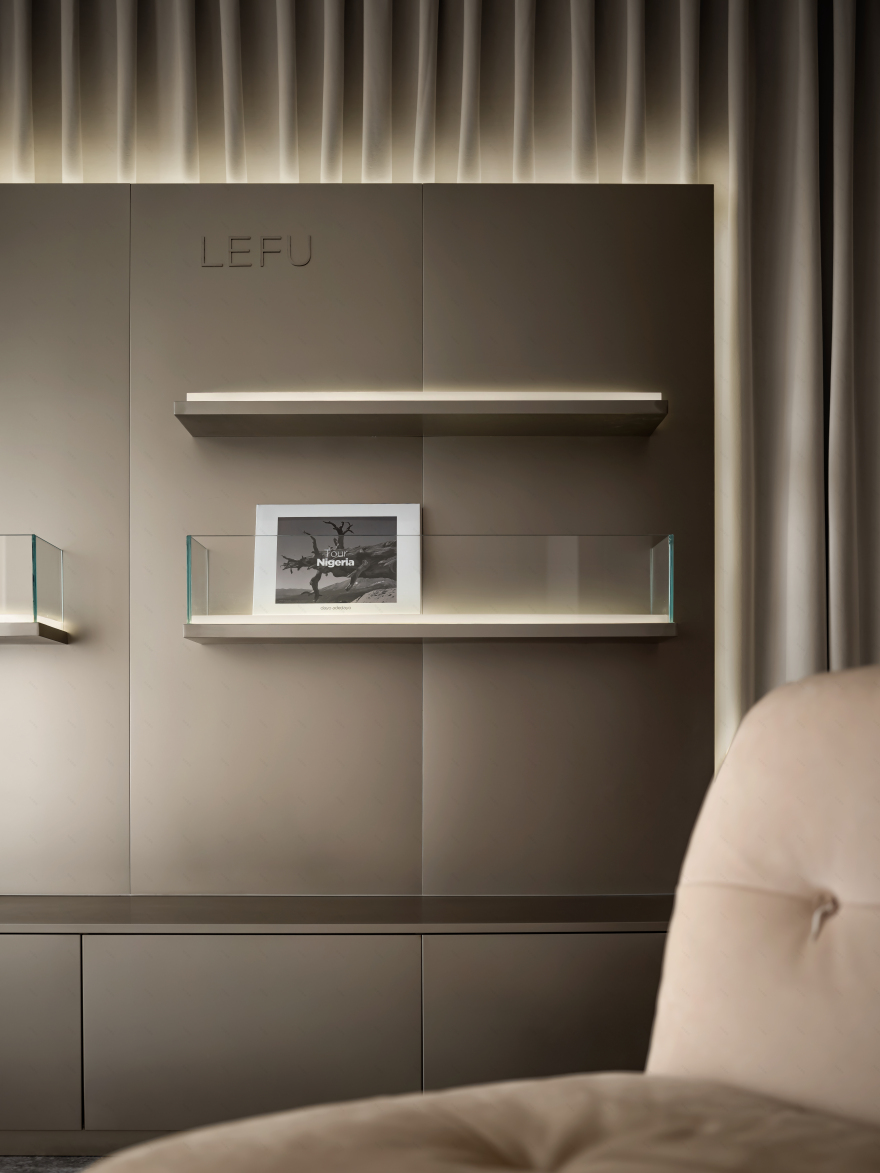 乐肤科技美容工作室深圳丨中国深圳丨凯派设计-30