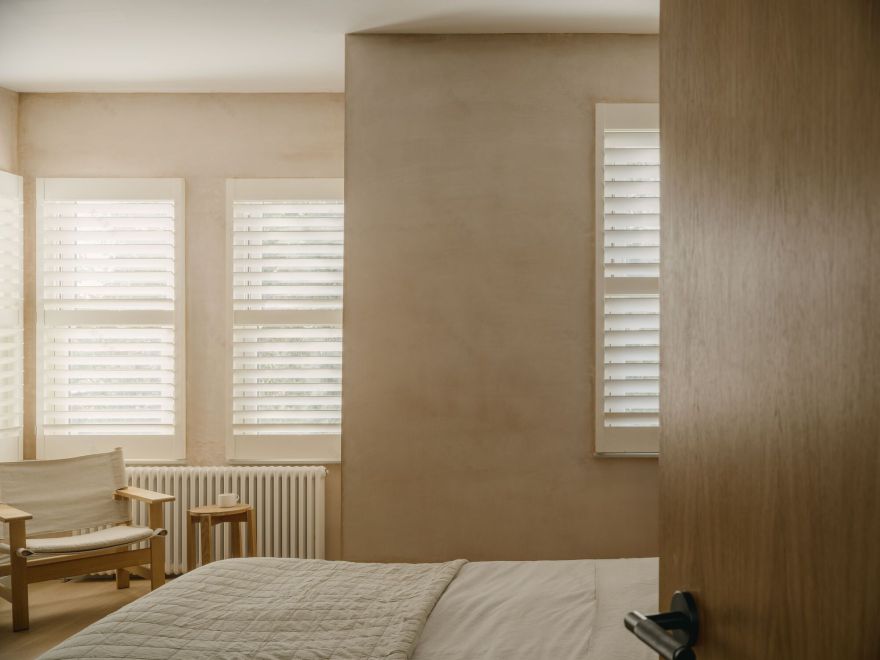 光隙间洒下光影的家庭住宅(注:komorebi是日语外来词,指从树叶缝隙间洒下的阳光) 丨英国伦敦丨ConForm Architects-52