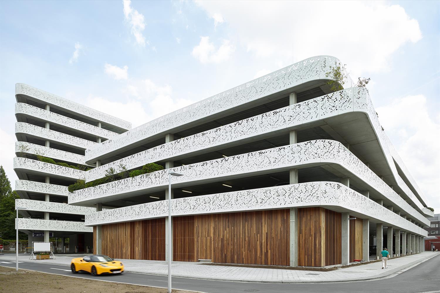 比利时 AZ St· Lucas 停车场-1