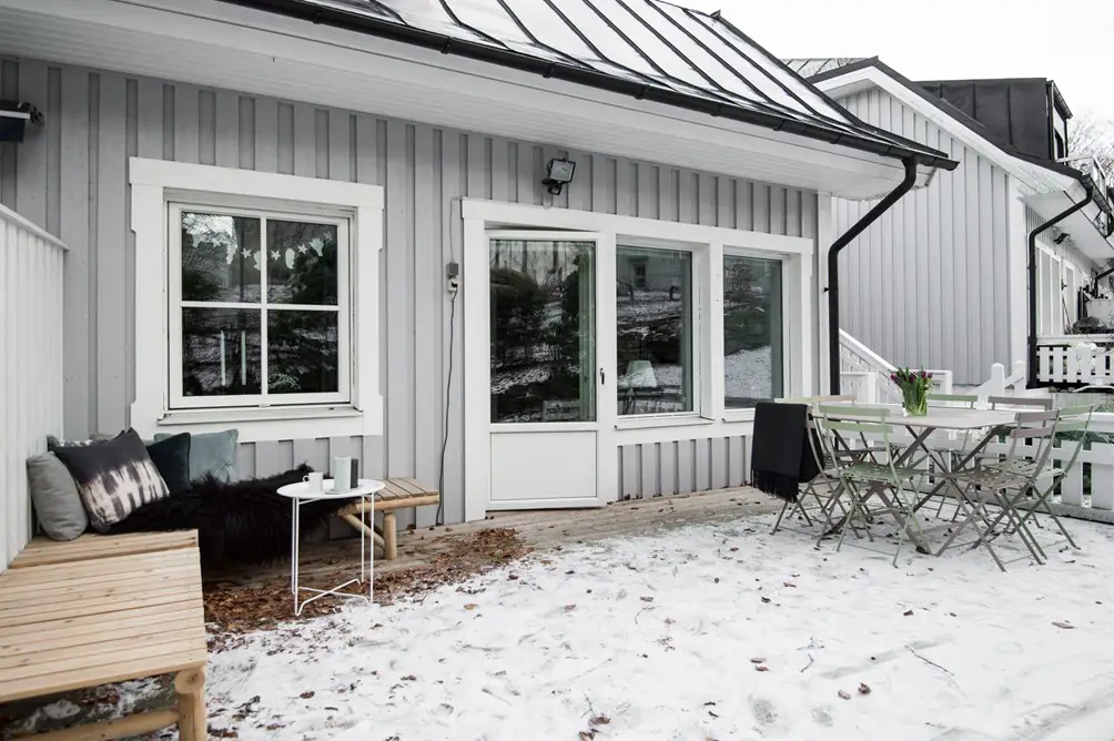 北欧风尚 | 原始木桌与炭灰色墙壁的完美搭配-17