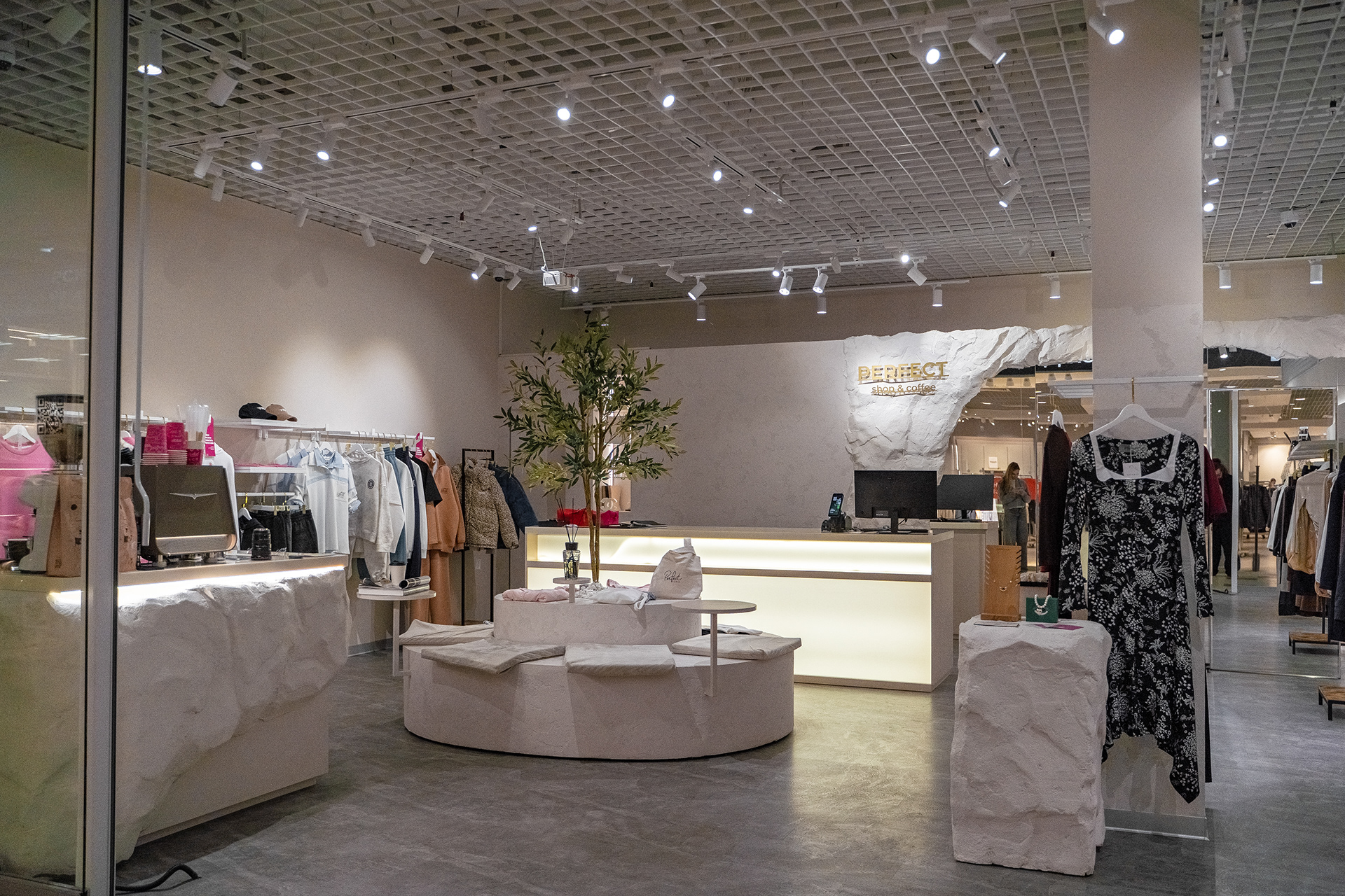 Perfect brand 服装店-8