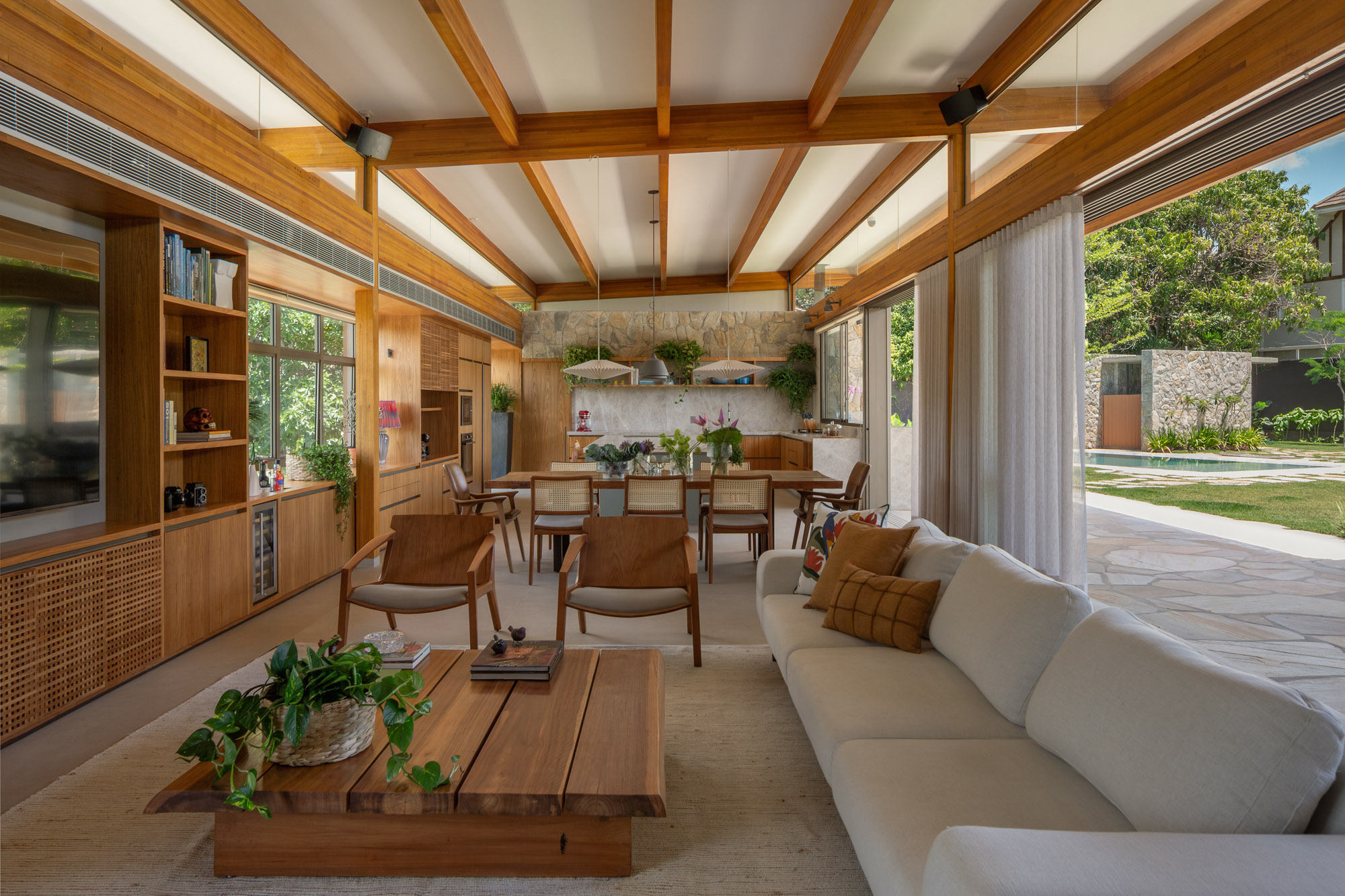 马萨诸塞州住宅（注：MA一般是美国马萨诸塞州Massachusetts的缩写，这里House可理解为住宅，具体需结合更详细语境） 丨巴西丨Estúdio Rossi Arquitetos-3