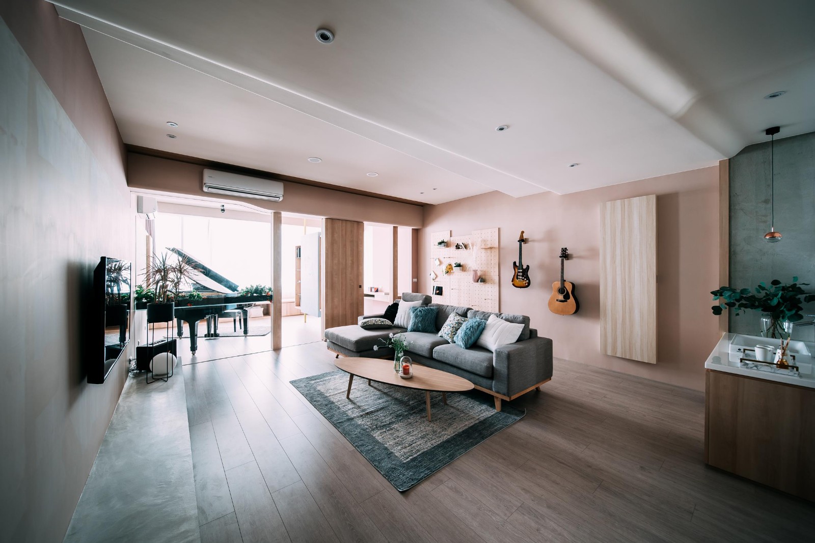 绿意盎然的家 | DIY 植物、纸飞机天花板、中岛厨房-35