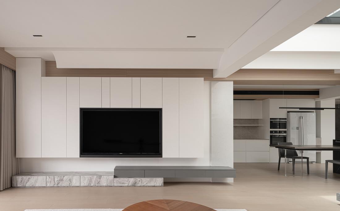 光线与空间的完美融合 · 顶楼平层住宅的创新设计-64