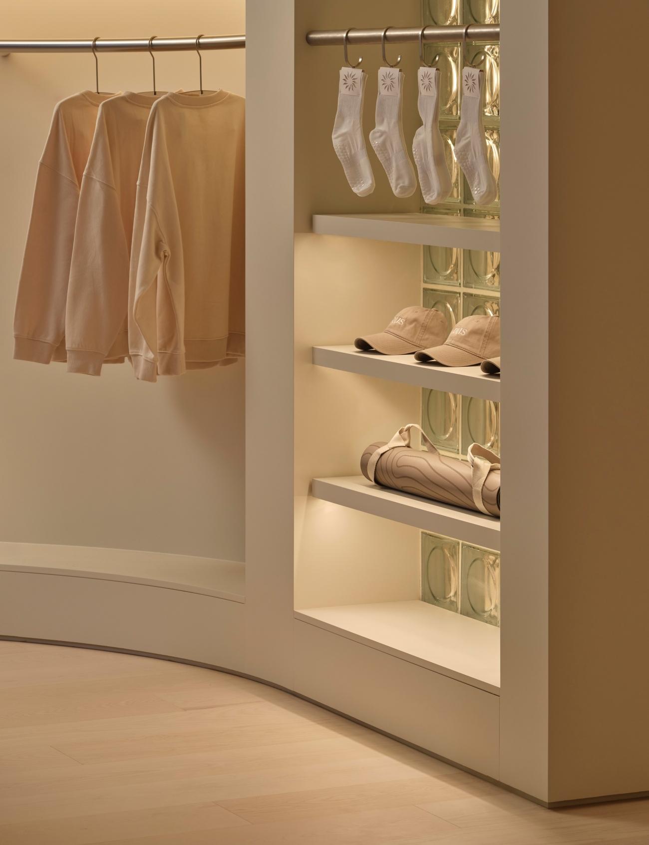 Solis Movement普拉提工作室设计丨加拿大多伦多丨Simone Ferkul Projects-13