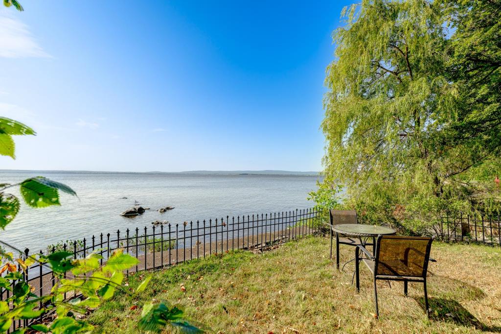 圣普拉西德劳伦琴地区温馨住宅丨Joli Joli Design-4