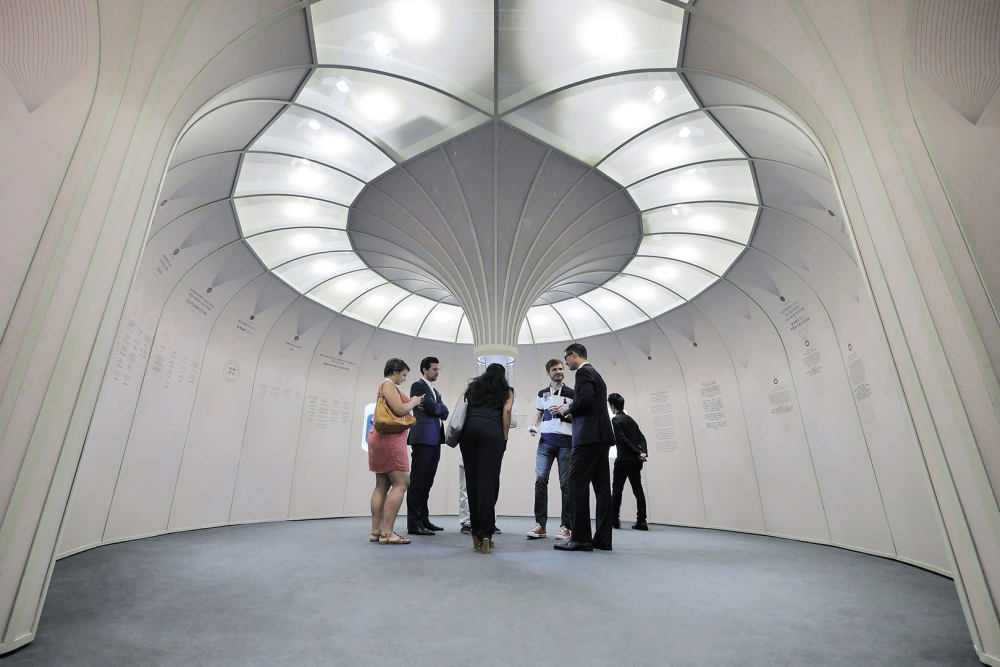 江诗丹顿展厅 · Gaël Hiétin 的恒星时代设计-18