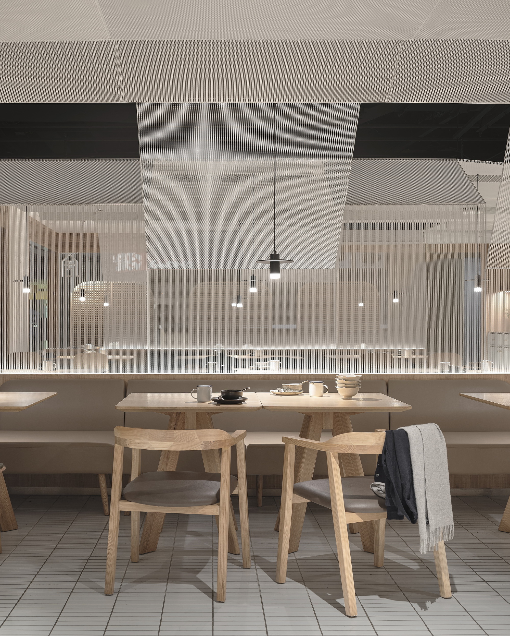 Goose Hut Home Bistro     / Golucci Interior Architects-28