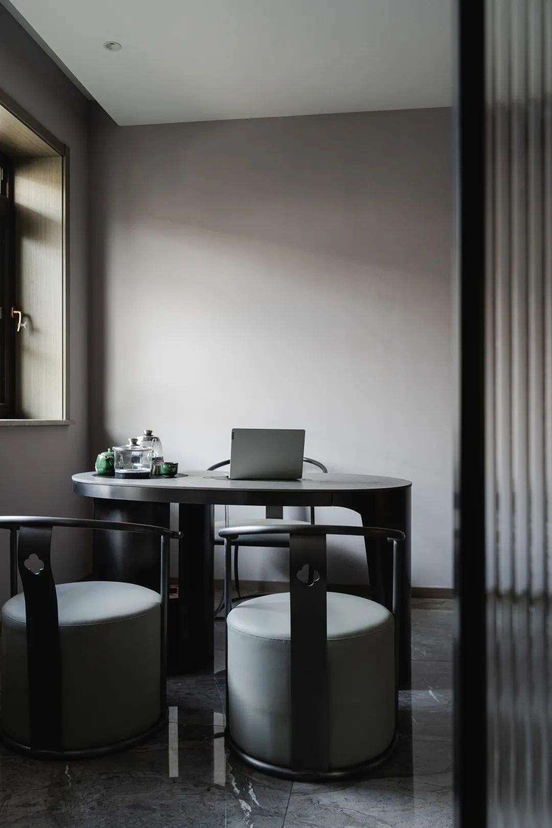 泷湾苑 320㎡现代风别墅丨中国上海丨尚层别墅装饰-1