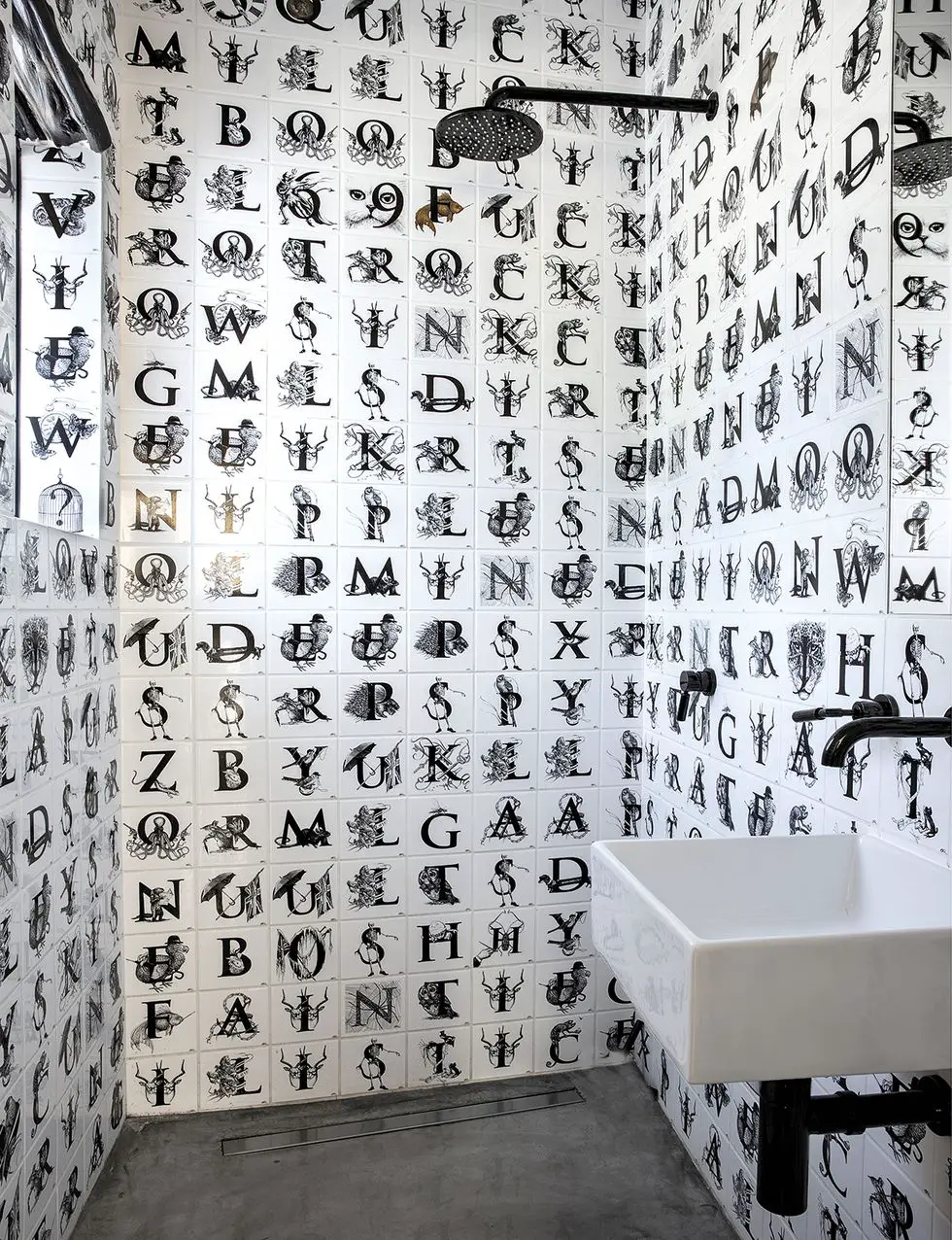 英设计师的伊比莎岛梦幻别墅 | 艺术与传统的完美融合-10