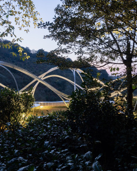 大理无量山一朵茶花高原剧场丨中国大理丨孔祥伟工作室