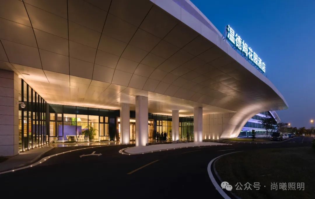 宾至如归的闲适之光 | 晋江温德姆花园酒店室内灯光设计-0