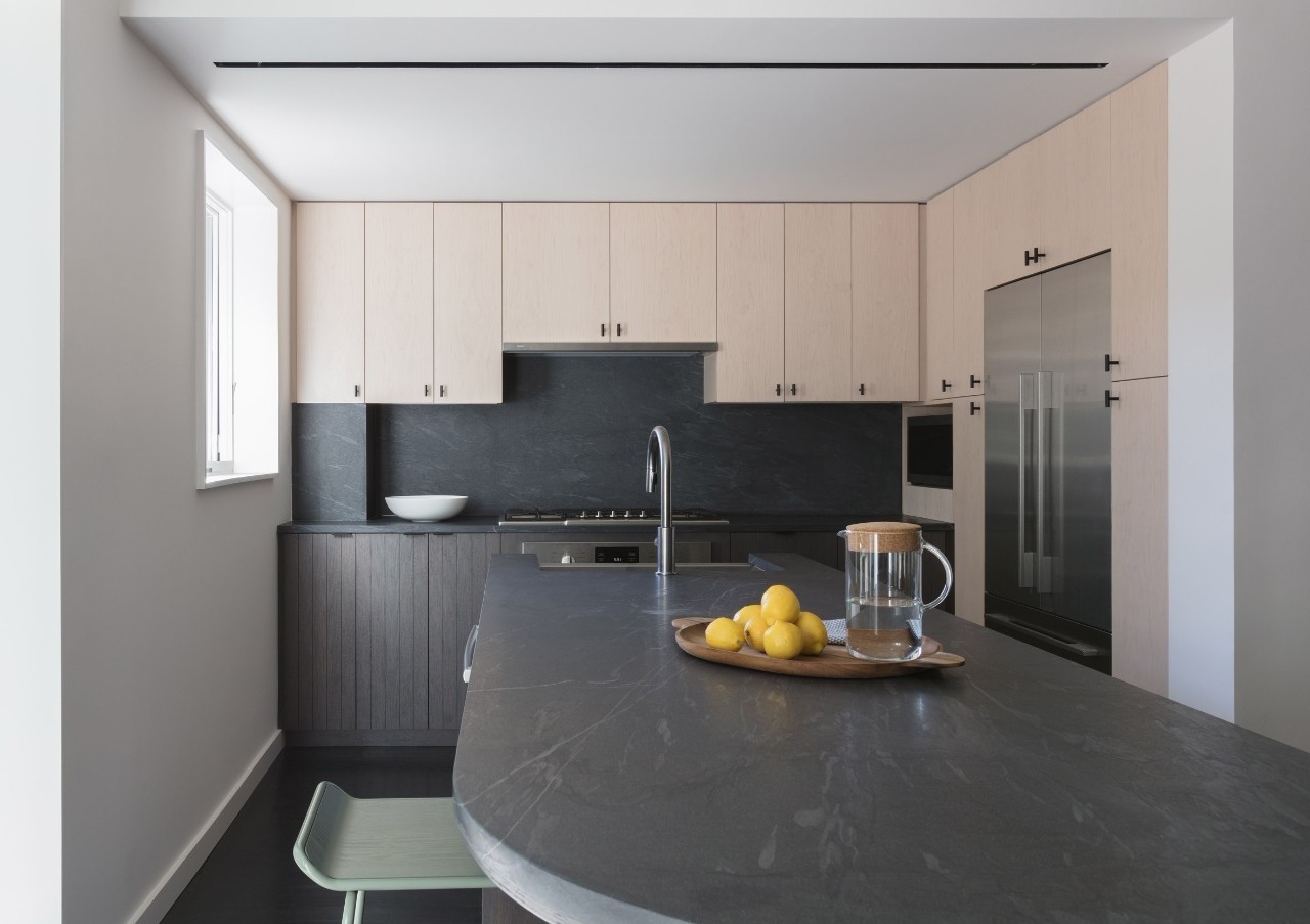 布鲁克林联排别墅 | “外向”顶层社交区、“内向”底层私人领域-5