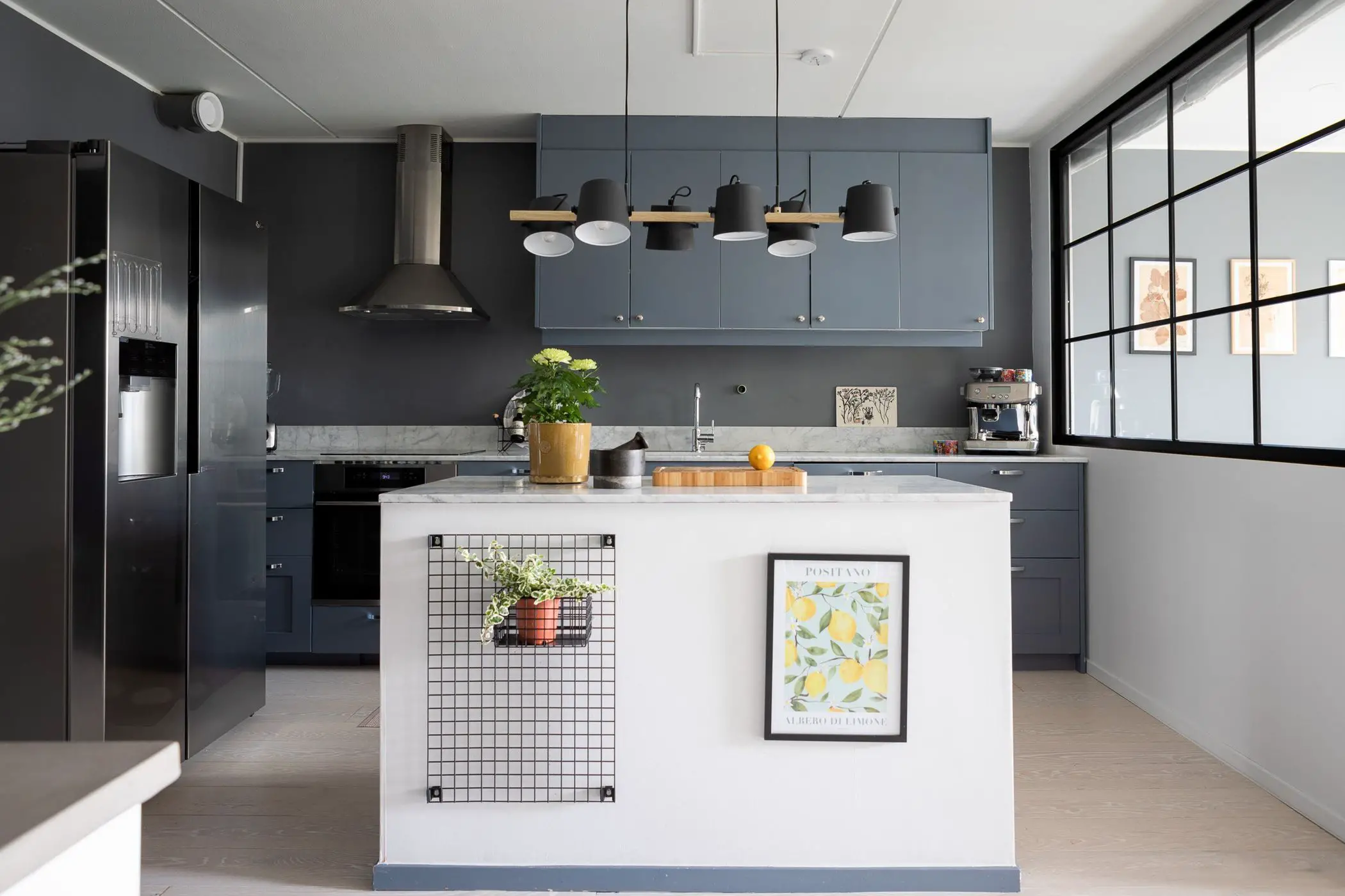 瑞典斯德哥尔摩明亮舒适两居室公寓设计-15