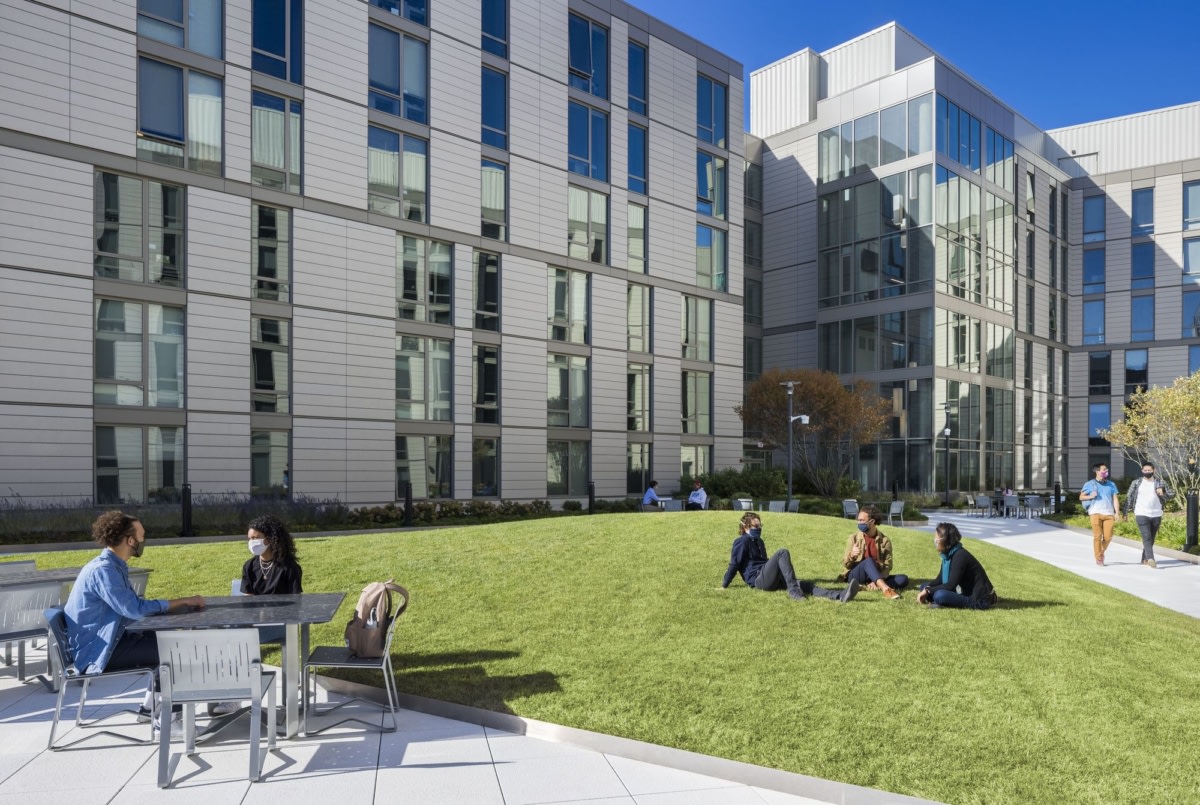 芝加哥大学木湖住宅与餐饮中心丨美国芝加哥丨Elkus Manfredi Architects-13