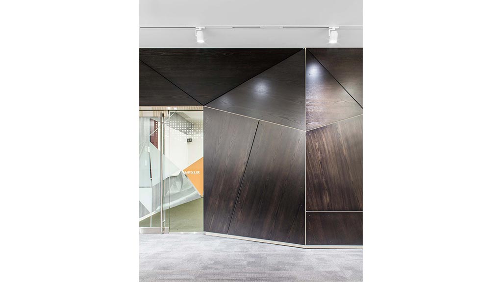 Hoffman Construction 数字化创新办公室设计-4