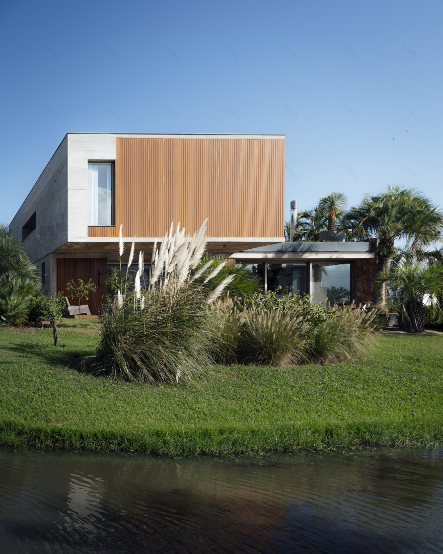 LSG #DM 住宅 | 混凝土棱镜与玻璃空间的互动-12