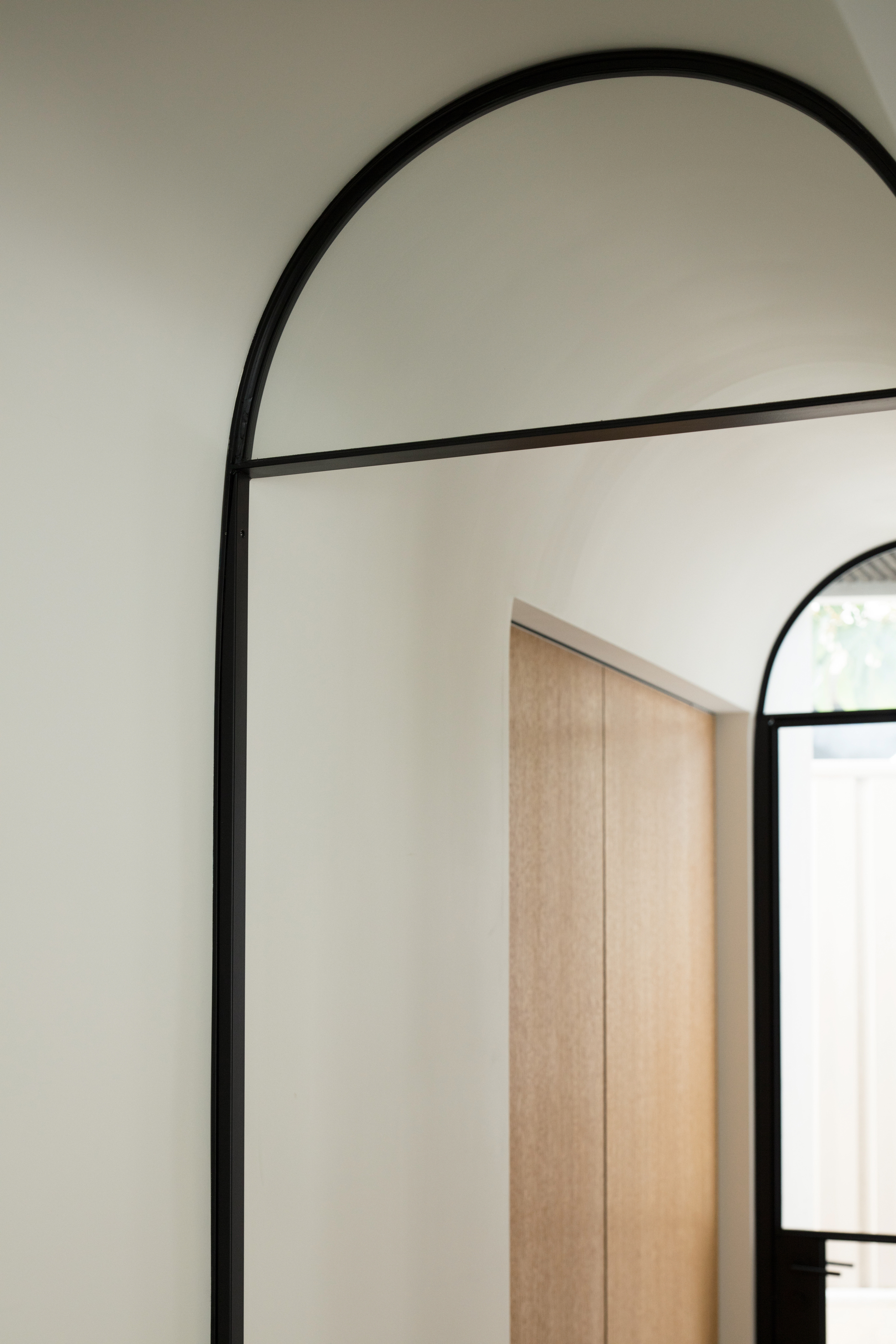 House B / Whispering Smith-26