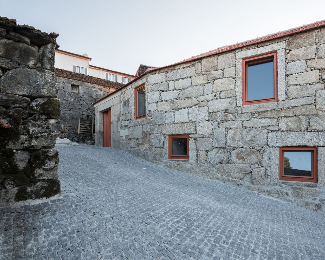 农业建筑变身休闲中心-4