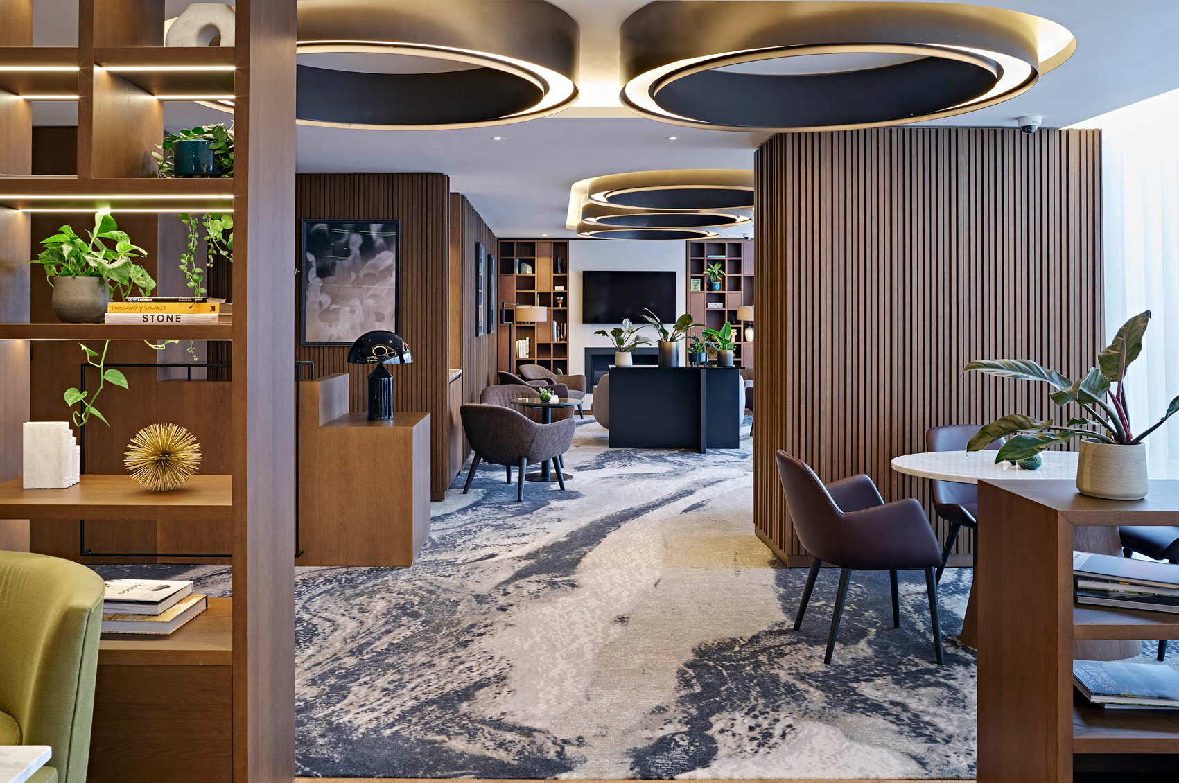 
						jQuery(document).ready(function() {
							jQuery("a[rel^='prettyPhoto']").prettyPhoto({
								social_tools : false,
								show_title : false
							});
						});
					-8