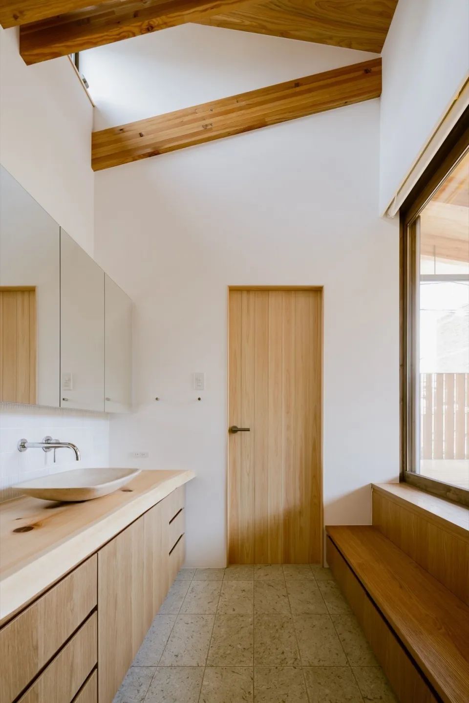 小大＋磯田和明｜日本八雲の家-234