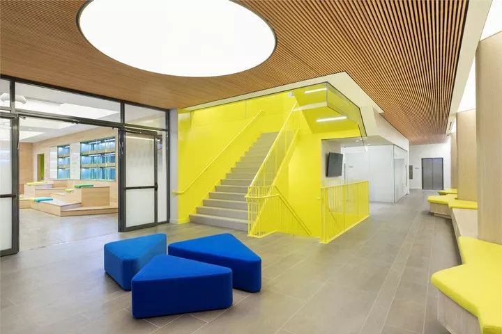 曼哈顿“蓝校”打造多彩学习空间-11