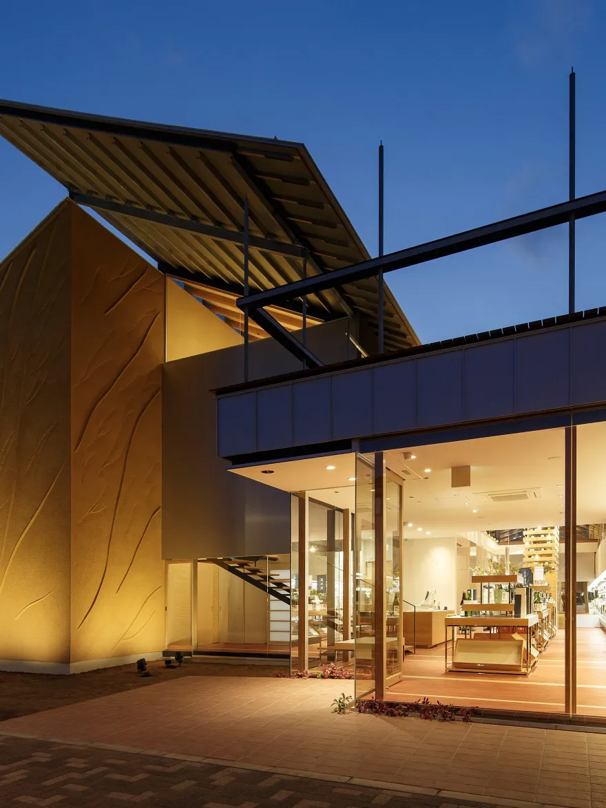 融入本土特色的日本酒仓库-15