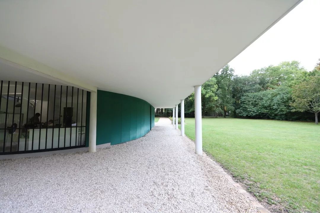 勒·柯布西耶的萨伏伊别墅 | 新建筑五点原则的完美实践-49